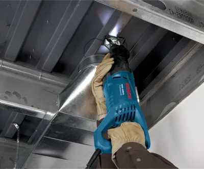 Zdjęcie produktu dla Piła szablasta Bosch GSA 1100 E Professional w walizce