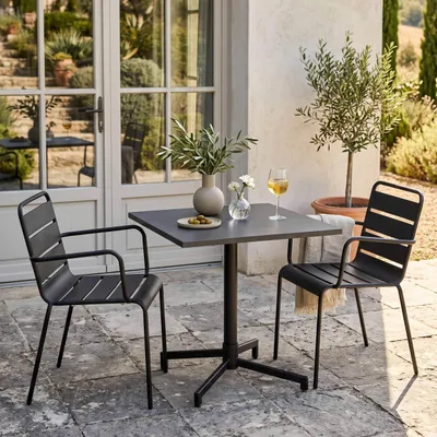 Image de Ensemble table 70 cm et 2 fauteuils de jardin en métal gris anthracite - Oviala Palavas