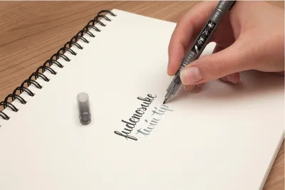 Produktbild von Fasermaler Brush Pen Fudenosuke weichen flexible Pinselspitzen schwarz/grau Packung mit 6 Stück