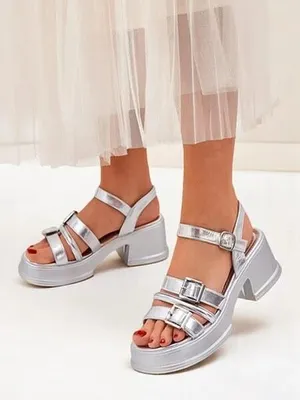 Produktbild von Royalfashion Damensandalen mit niedrigem Blockabsatz Otteze, Größe 38