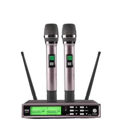 Immagine prodotto di Microfono wireless, frequenza 500-600 MHz, 200 canali regolabili, portata fino a 300 piedi, tipo dinamico, schema cardioide