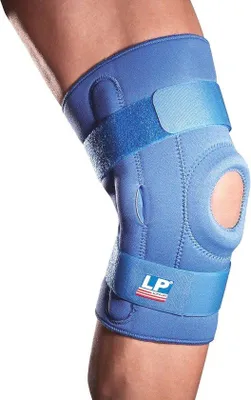 Produktbild von Famanu Kniebandage mit Scharnieren - Unterstützung und Stabilität