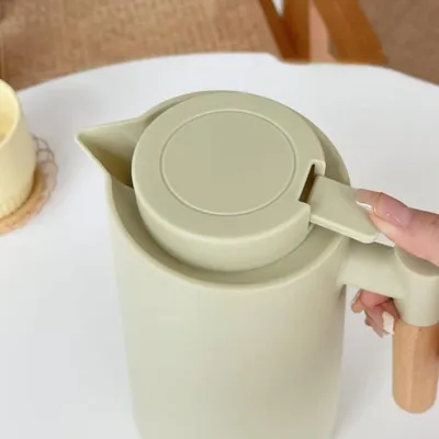 Produktbild von Vakuumflasche 1 Liter, Doppelwandige Thermoskanne Grün, Für Kaffee Tee Wasser Unterwegs