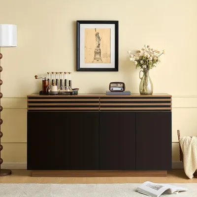 Obrázek produktu pro Moderní komoda o rozměrech 150x40x85 cm s povrchem imitujícím dřevo, s černými dvířky a zásuvkami – prostorná úložná skříň