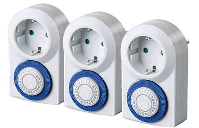 Produktbild von Set - brennenstuhl 3er Tageszeitschaltuhr MMZ 20, IP20, weiß