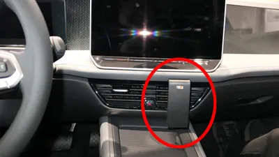 Produktbild von Brodit ProClip Fahrzeughalter 856027 - Mittelbefestigung - Volkswagen Passat 24-25