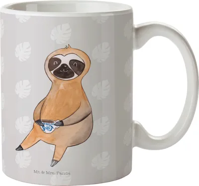 Produktbild von Mr. & Mrs. Panda Kaffeetasse Faultier Kaffee - Grau Pastell - Geschenk, Tasse mit Spruch, Pott, Kaffeebecher, Coffeelover, Henkelbecher, Trinkbecher, Coffee, faul
