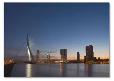 Produktbild von POSTER - 29x21 cm (A4) - Karo - Brücke und Stadt in der Abenddämmerung mit leuchtenden Stadtlichtern -  Wandbild für Wohnzimmer Schlafzimmer & Flur, Modernes Poster Wanddeko, Ungerahmt