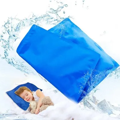 Produktbild von Famanu Kühlmatte für Kissen, zur Linderung von Kälteverletzungen, wiederverwendbar, ideal bei nächtlichem Schwitzen, Migräne und Fieber, blau