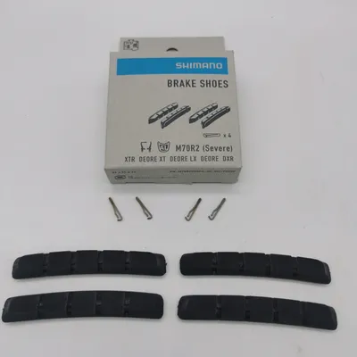 Produktbild von Shimano M70R2 4x Bremsbeläge V-Brake Deore XT XTR Bremsgummi 2 Paar Bremsschuhe