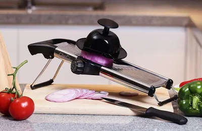 Productafbeelding van Famanu mandoline voor het snijden van groenten, met verstelbare snijdikte - roestvrij staal