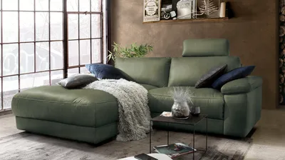 Produktbild von KAWOLA Sofa LOLA Ecksofa Leder moosgrün mit motorischer Relaxfunktion Recamiere links