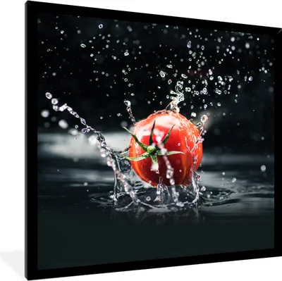 Produktbild von MuchoWow® Gerahmtes Poster Tomate - Gemüse - Stilleben - Wasser - Rot 40x40 cm - Poster mit Schwarzem Bilderrahmen Wandposter Rahmen Foto Bilder - Mit Rahmen - Wanddekoration Schlafzimmer
