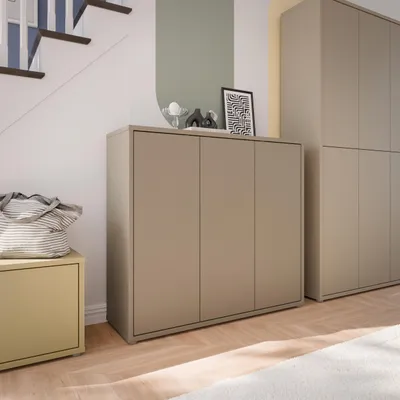 Produktbild von Forte ALICE SPRINGS Schuhschrank 100 110, modern-minimalistisch, 3-türig, Flurschrank, Holzwerkstoff, Taupe, 109,2 cm breit x 99,1 cm hoch x 34,9 cm tief