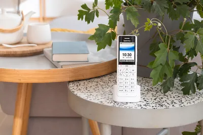 Produktbild von AVM FRITZ!Fon X6 White DECT-Komforttelefon (hochwertiges Farbdisplay, HD-Telefonie, Full-Duplex-Freisprechen, Steuerung FRITZ!Box-Funktionen), weiß