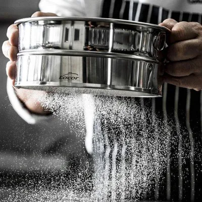 Image de petit tamis à farine, petit tamis à main