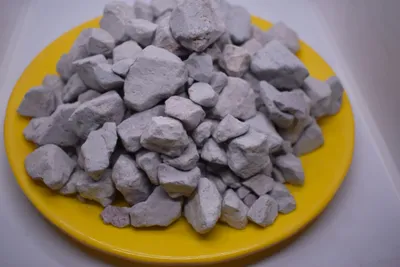 Tonkrümel, 200 g, grau, natürlich, zum Modellieren