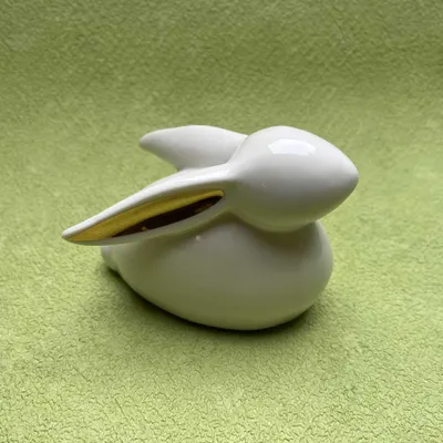 Produktbild von Ostern - Elegante Porzellan-Hasen mit "Goldohr"