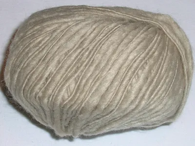 Produktbild von Island von Katia - beige (61) - 50 g / ca. 90 m Wolle