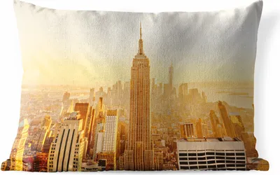 Produktbild von MuchoWow® Outdoor Kissen - Goldglanz über New York - 50x30 cm - Wetterfest - Lounge Kissen - Sofa kissen - Wohnzimmer Dekoration