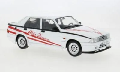 Productafbeelding van MCG 18430, Alfa Romeo 75 Turbo Evoluzione, 1987, wit, schaal 1:18