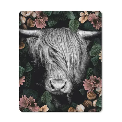 Produktbild von MuchoWow® Mauspad Mousepad Schottischer Highlander - Blumen - Schwarz und weiß - Pflanzen - Dschungel 30x40 cm - Mousepads - Maus Mat - Pad - Mausunterlage - Mausmatten