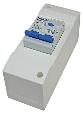 Immagine prodotto di Scatola portafusibili + interruttore magnetotermico 30 mA caravan roulotte barca 230V