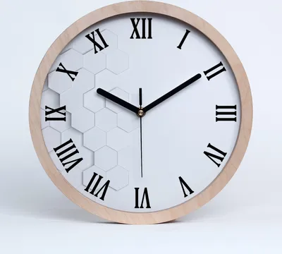 Produktbild von Holzuhr 30fi cm wanduhr - schwarze Spitzen - Hexagone Hintergrund