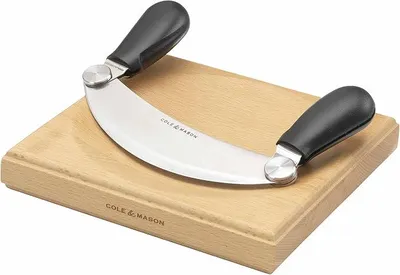 Imagen del producto de H105549: Tabla de cortar y cuchillo para verduras Woodhall, picador de hierbas tipo balancín/cortador de hierbas frescas, acero inoxidable/madera