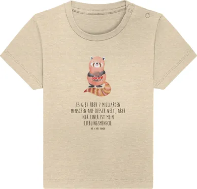 Produktbild von Mr. & Mrs. Panda  T-Shirt Roter Panda 12. - 18. Monat - Natural Raw - Geschenk, Baby Shirt, Lieblingsmensch, Lustige Sprüche, Baumwollshirt, Liebe, Rot, Liebling, Herz