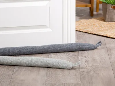 Obrázok produktu pre Zarážka dverí Gilde, rad Basic, polyester, svetlosivá, tmavosivá, balenie 6 kusov, 2 kusy každej farby. Výška: 6,00 cm, Šírka: 90,00 cm, Hĺbka: 7,00 cm. Číslo položky: 51453