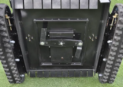 Produktbild von Ferngesteuerter Motor-Rasenmäher CW-M800 Böschungsmäher mit Schneepflug