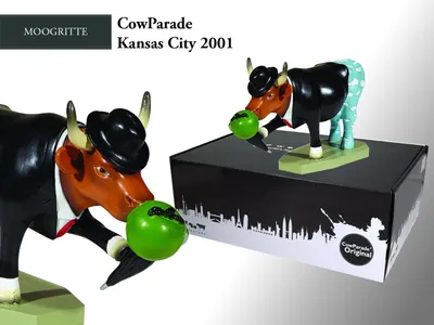 Immagine prodotto di Evento CowParade a Kansas City nel 2001, opera "Moogritte" di Linda Jayne Schmer