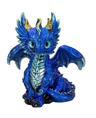Das Bild zeigt eine detailreiche Figur eines blauen Drachenbabys. 