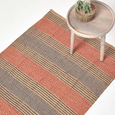 Image de HOMESCAPES Tapis de jute noir et rouge tissé à la main avec motifs géométriques, 150 x 240 cm