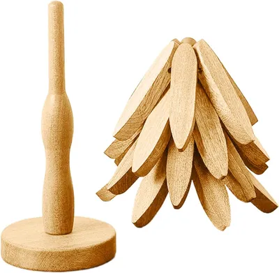 Produktbild von Rustikaler Untersetzer aus Holz, baumförmig, leichte Isolierung, rutschfeste Unterseite für heiße Speisen, Teekannen und Schüsseln