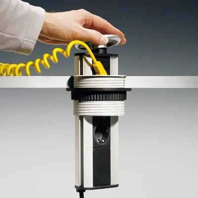 Produktbild von EVOLINE Port mit Edelstahldeckel - die versenkbare Energiebox mit 3 Steckdosen / Schukosteckdosen / Steckdose