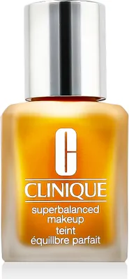 Produktbild von Clinique Superbalanced Makeup, Flasche, Creme, Mischhaut, ölige Haut, Feuchtigkeitsspendend, Glättend, Licht, Kühl