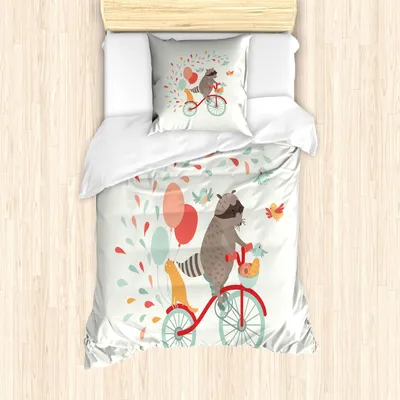 Immagine prodotto di Set copripiumino ABAKUHAUS per asilo nido, procione felice in sella a una bicicletta con gatto, palloncini e uccellini su sfondo a goccia, 135 x 200 cm + 80 x 80 cm, multicolore