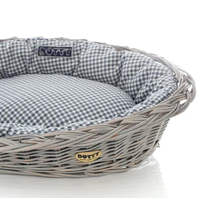 Immagine prodotto di Cesto di vimini grigio dipinto a mano con cuccia in cotone - Blu navy a quadri - Lavabile e morbido - DOTTY