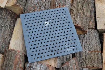 Image de SEZAM Grille de four 31 x31 cm Fonte Grille en fonte avec trous Grille de cheminée carrée Grille de cendrier Poêle à bois Grille de plaque Grille de four Cheminée