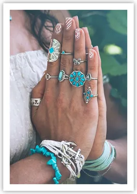Produktbild von Poster - Poster ohne Rahmen - Hände Schmuck Boho - 70x100 cm - Wand Bild - Wanddeko - Wandbilder - Kunstposter - Wandposter - Bilder - Kunstdruck - Wanddekoration - Wandbild - P2XPA70x100-4412
