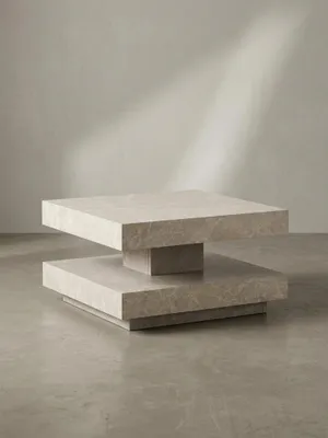 Der kompakte, quadratische Sofatisch mit praktischer unterer Ablagefläche, ideal für stilvollen Stauraum in modernen Wohnräumen._#sku_SAFWL6.921#