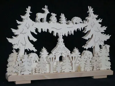 Produktbild von Schwibbogen mit Seiffener Kirche Waldmotiv und Beleuchtung BxHxT 44x29x7cm NEU
