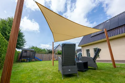 Immagine prodotto di Tenda da sole impermeabile triangolare 500 cm - 160 g/m² - Beige - Al pezzo