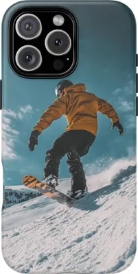 Produktbild von Snowboarder mit gelber Jacke auf verschneiter Piste – Handyhülle Kompatibel mit iPhone 16 Pro Max