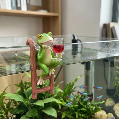 Gartenfigur Frosch, wetterfest, grün, 7 x 5 x 13 cm, für Teich und Terrasse