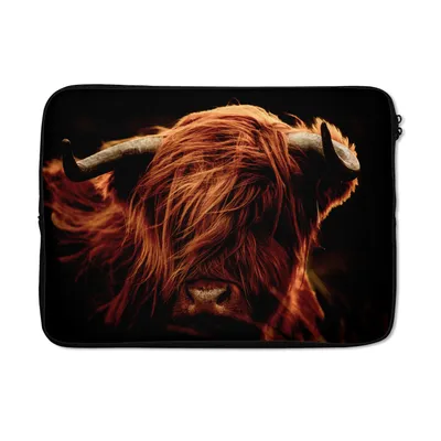 Produktbild von MuchoWow® Laptop Hülle 13 Zoll Schottischer Highlander - Kuh - Hörner - Porträt - Tiere Laptoptasche - Laptophülle - Sleeve - Rundumschutz