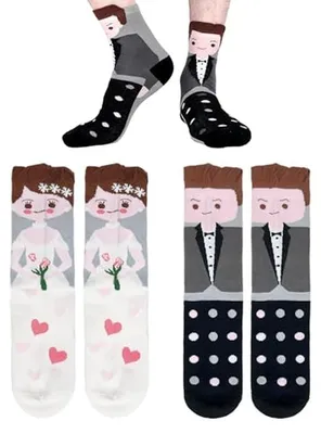 Productafbeelding van 2 paar bruiloftssokken voor mannen en vrouwen, schattige paarssokken, cadeaus voor het bruidspaar, grappige kleine bruiloftscadeaus, sokken voor bruid en bruidegom, kniekousen voor de verloving