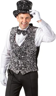 Ein Erwachsener trägt eine silberne Paillettenweste und einen Zylinderhut. Das Bild zeigt die Rückseite der Weste mit schwarzem Stoff.